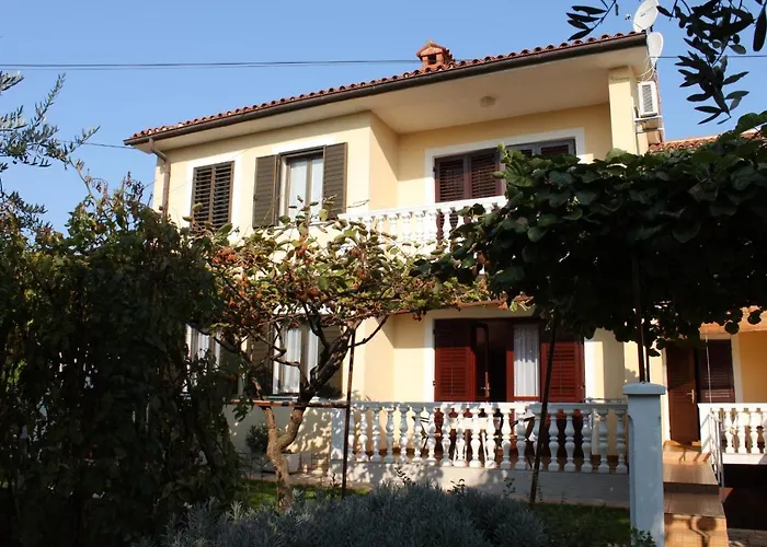 Apartments With A Parking Space Umag - 6959